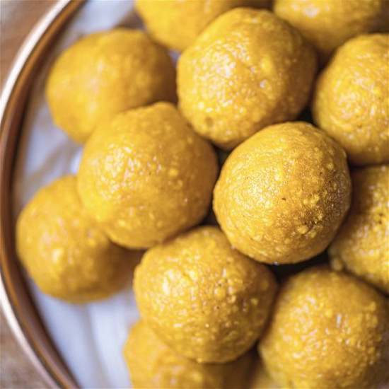 Ladoo Moti Choor - Chashni Ladoo Moti Choor - Chashni
