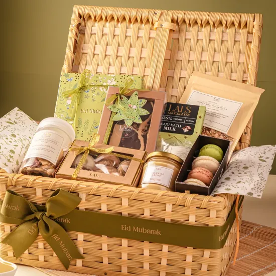 Eid Picnic Delight Basket Eid Picnic Delight Basket