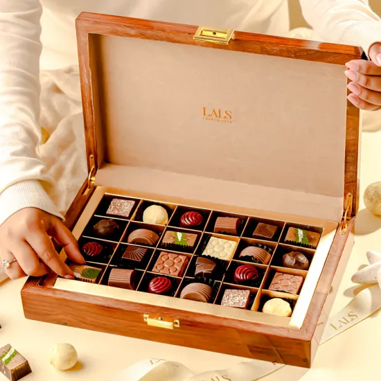 Rosewood Artisan Chocolate Box (24 Pcs)